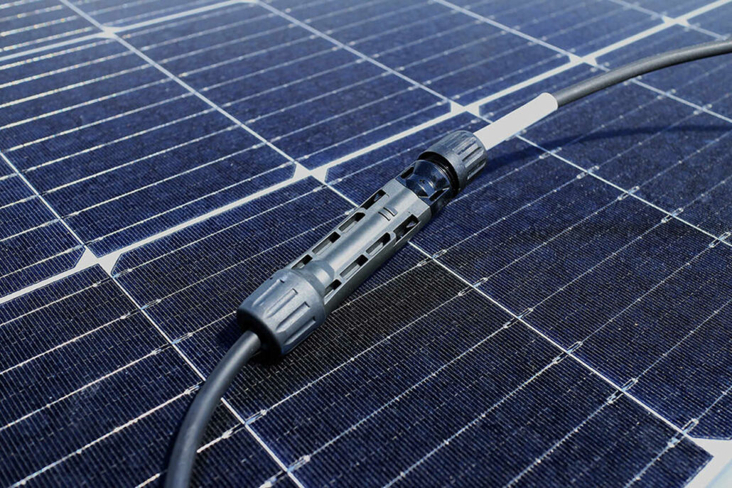 Solar-Panel-mit-Stecker-S (2)